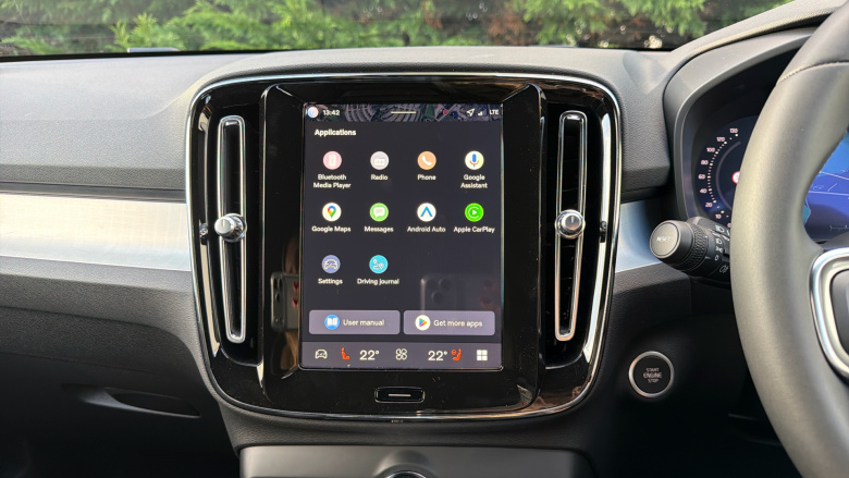 Volvo XC40 2.0 B3P Plus Dark 5dr Auto Petrol Estate